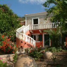 Lemonia Apartment
