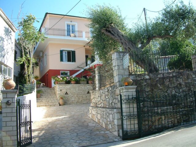 Smaragda Apartments